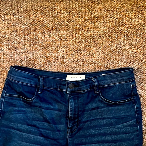 EUC PACSUN DARK JEGGING DISTRESSED - Size 10! - Picture 4 of 6